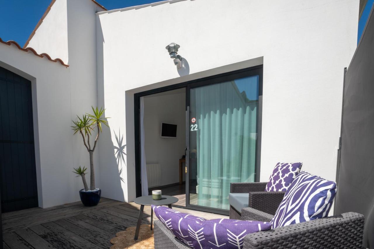 Hotel Le Square Saint-Pierre-d'Oleron Exterior photo